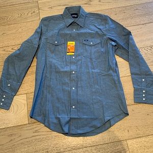 NWT wrangler work shirt. Tall large. Never worn